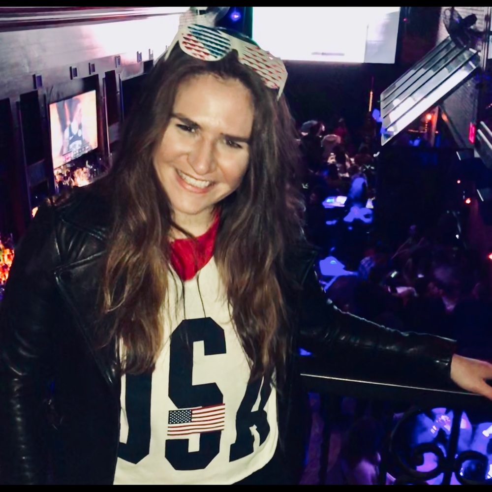 Meet your Posher, Priscila